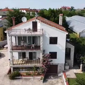 https://app-amelijas.in-istria.net