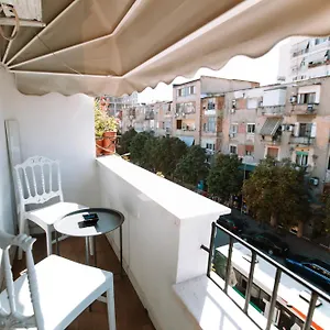 https://modern-apartments-near-center.hotels-in-tirana.com